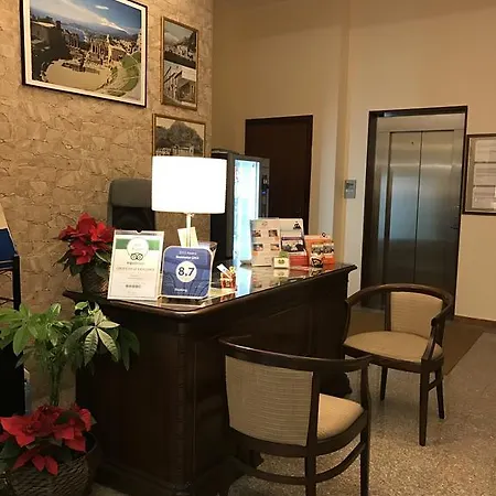 Circe تاورمينا